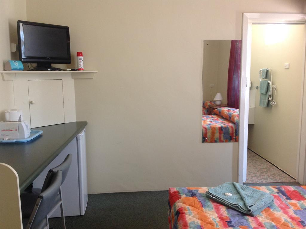 Murray Bridge Motor Inn Экстерьер фото
