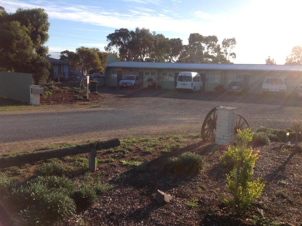 Murray Bridge Motor Inn Экстерьер фото