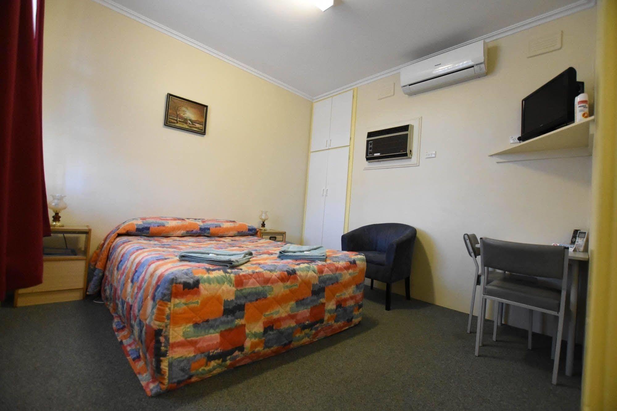 Murray Bridge Motor Inn Экстерьер фото