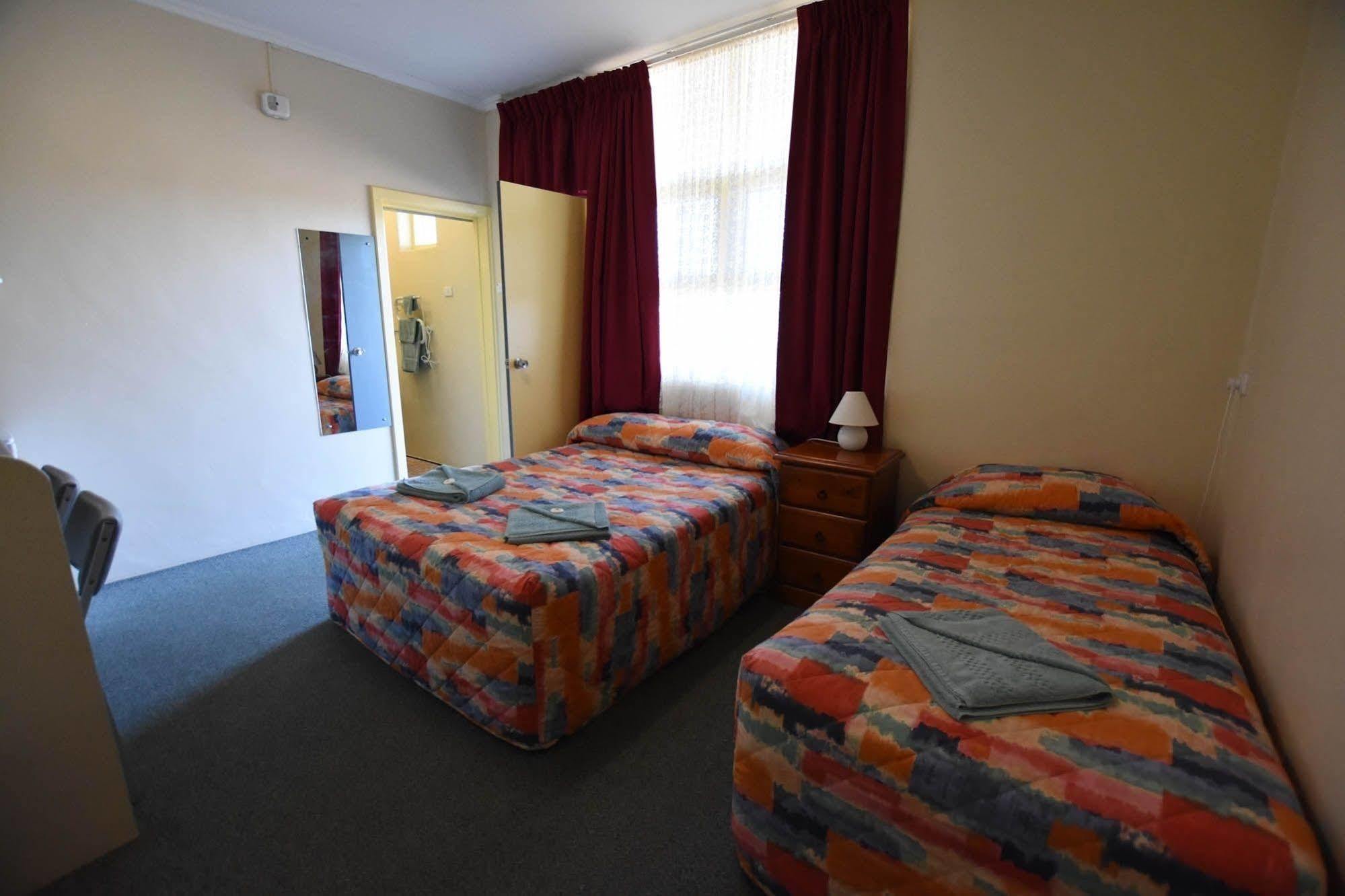 Murray Bridge Motor Inn Экстерьер фото